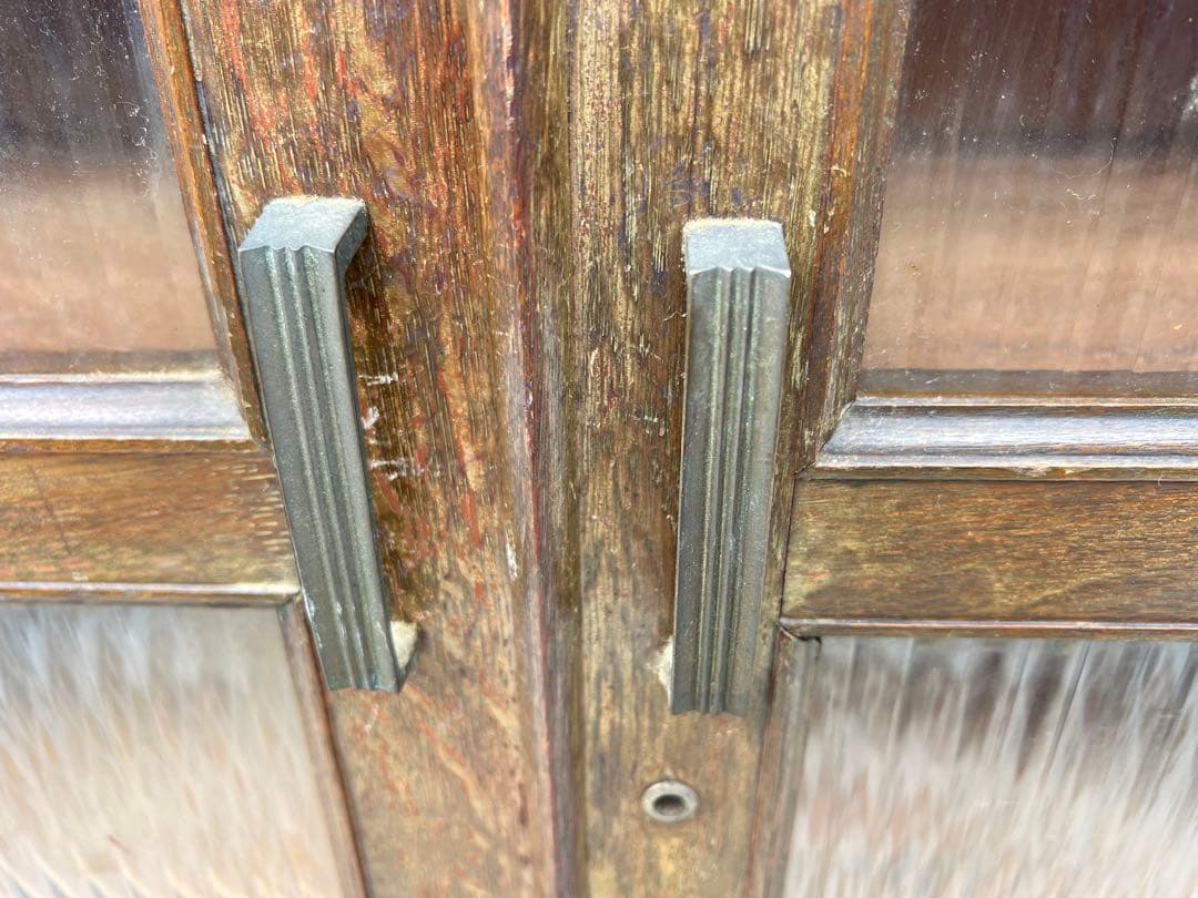 木製ガラス扉キャビネットアンティーク