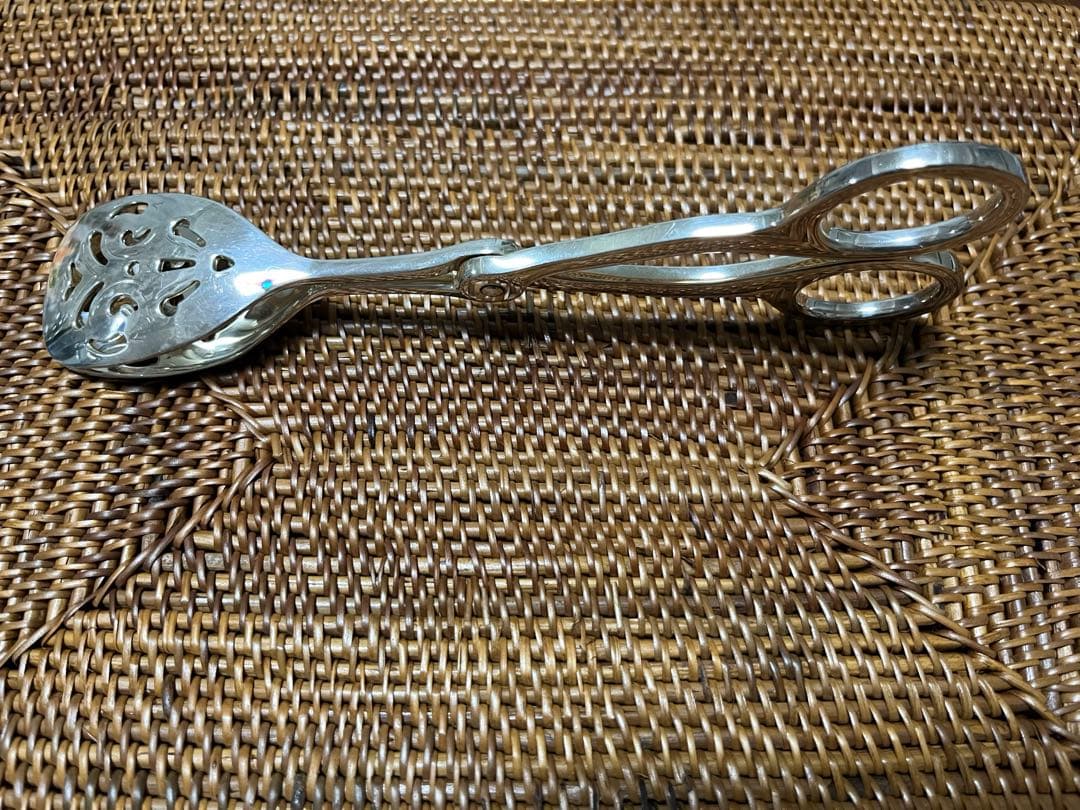 りりこ　クリストフル　ペストリートング　パティスリー　ケーキトング