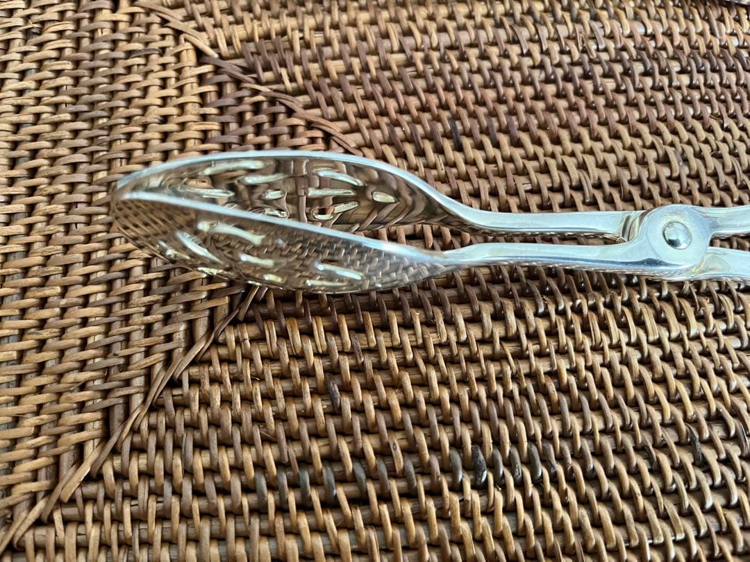 りりこ　クリストフル　ペストリートング　パティスリー　ケーキトング