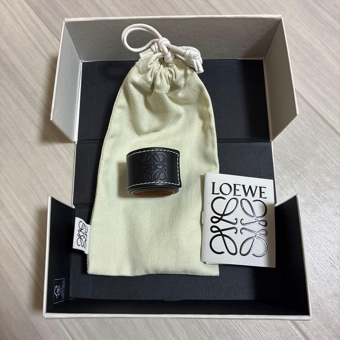 LOEWE ブラックレザーブレスレット