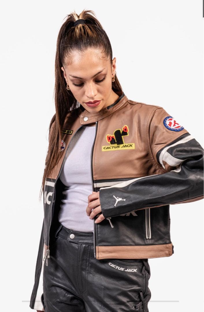 ☆新品☆ ジョーダン x トラヴィス スコット ウィメンズレザージャケット　XL