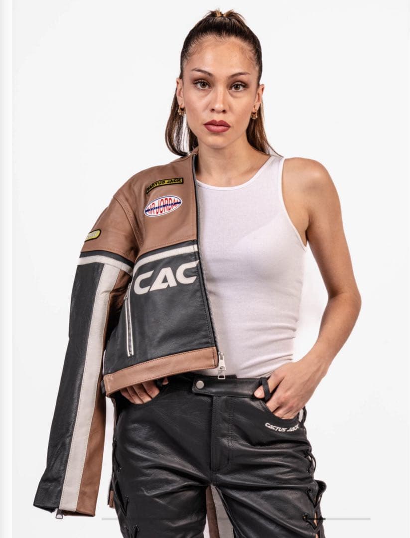 ☆新品☆ ジョーダン x トラヴィス スコット ウィメンズレザージャケット　XL