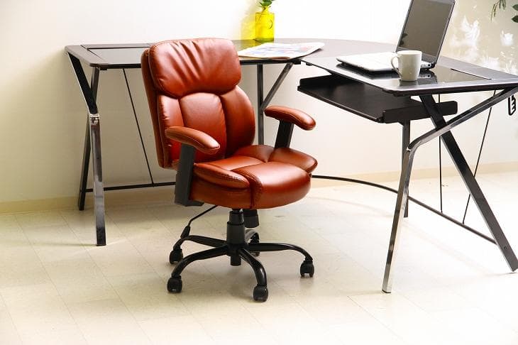 【新品・送料無料】ＰＵプレジデントチェアーマンチェスター　ＢＲ