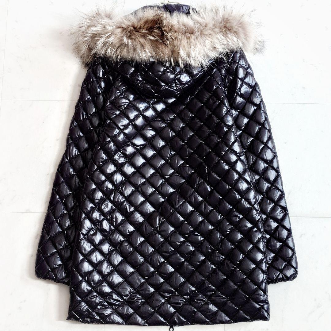 ア*ー様 最終オークション❣️【大きいサイズ42】デュベティカ ファー付 ダウン