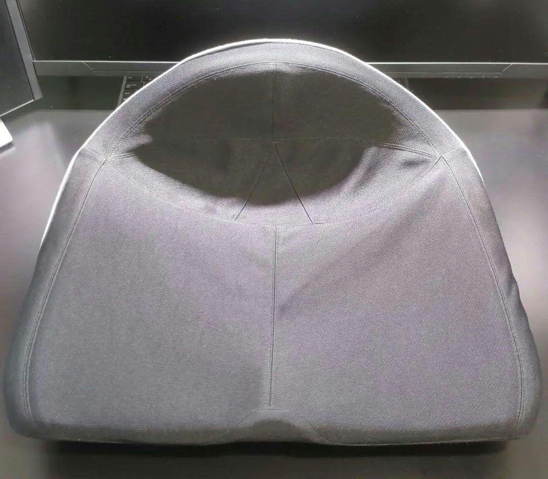 西川keepsお尻のまくらブラック