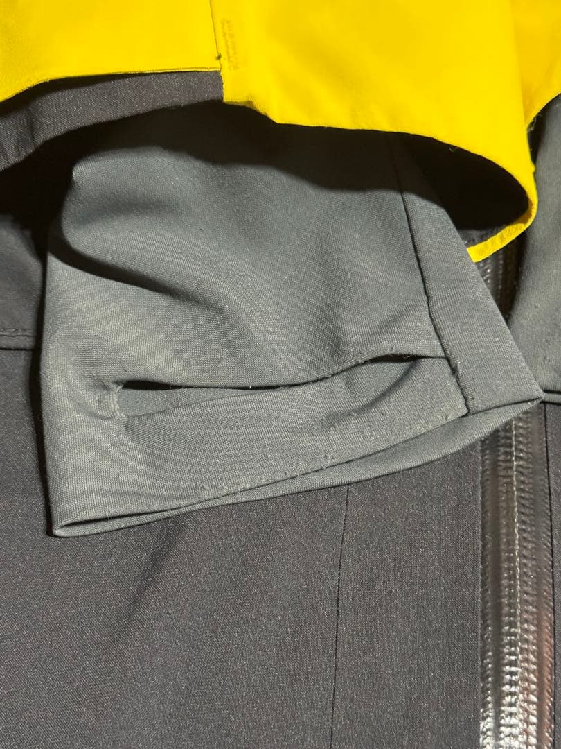 スキー PeakPerformance Gravity 2L Jacket