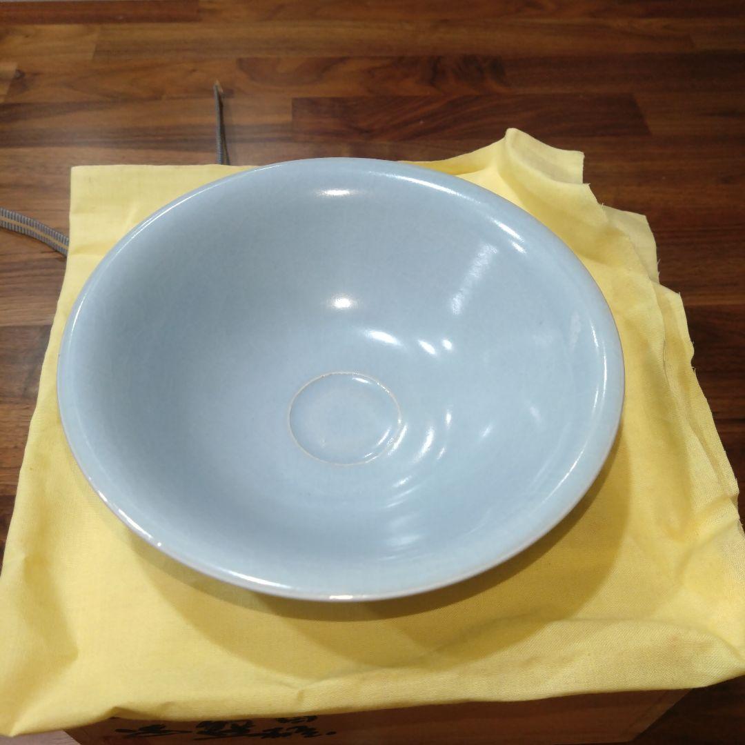 人間国宝　中島宏　青白磁茶碗　共箱