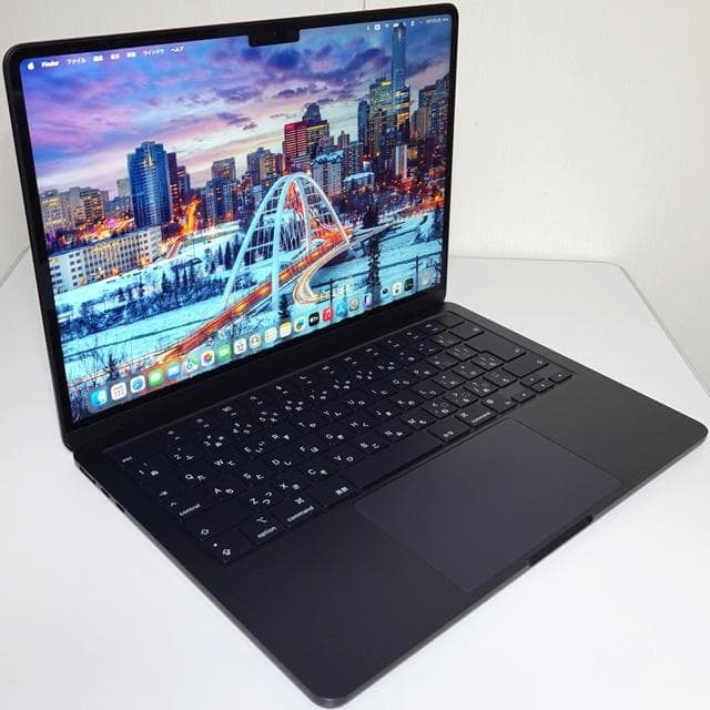【美品】MacBook Air 2022_M2/8GB/256GB_MDN