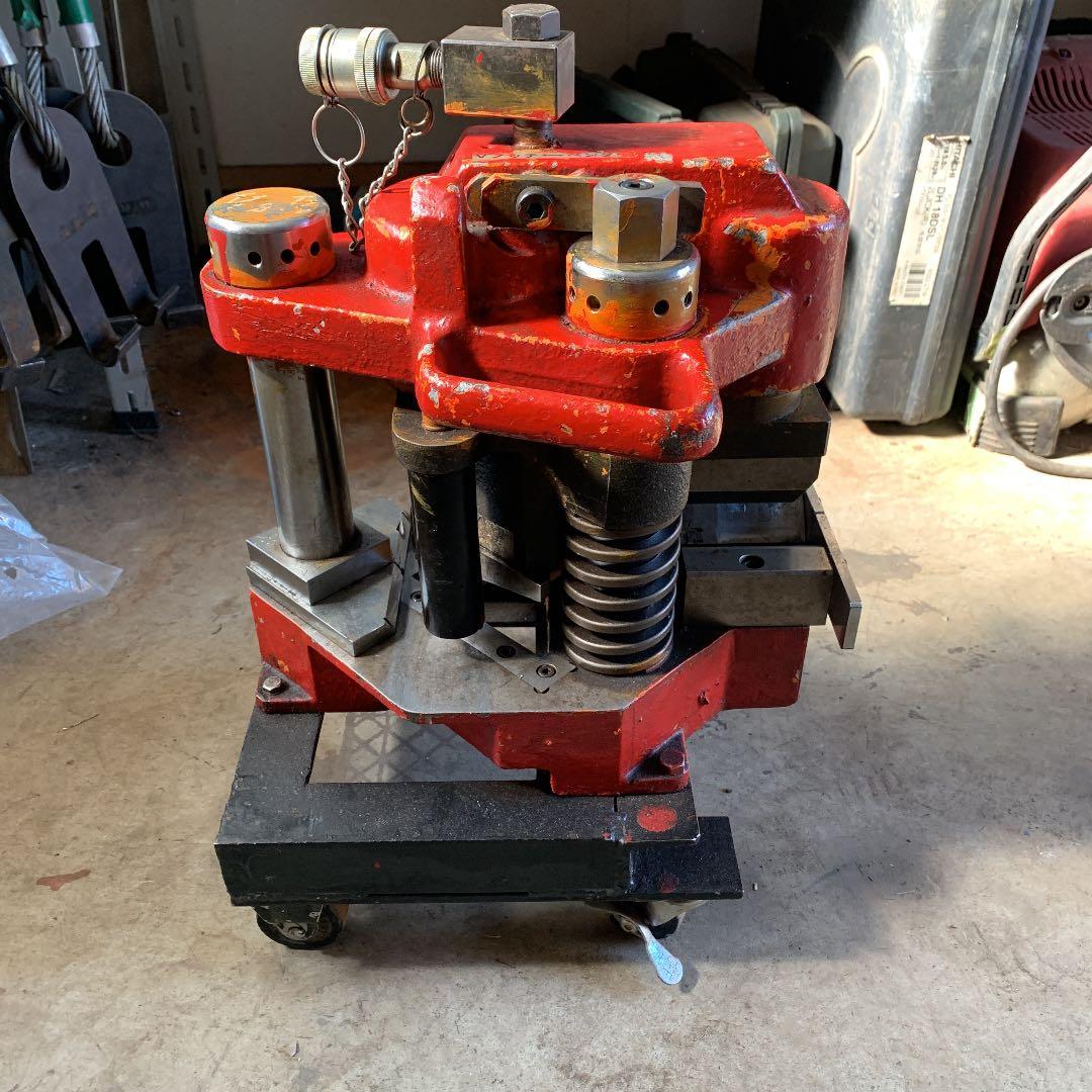 アングルパンチャー