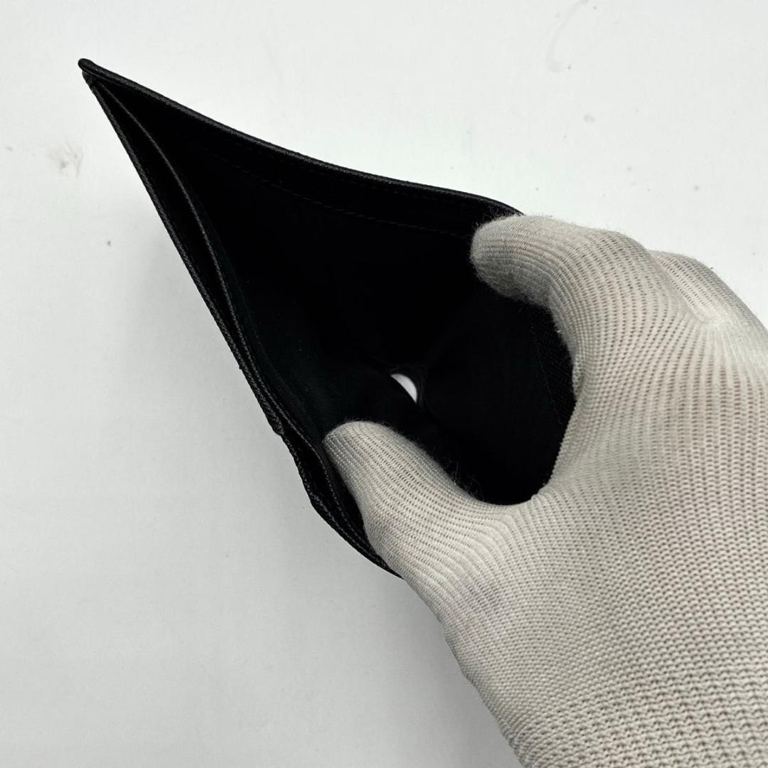 YYY　プラダ 折り財布 サフィアーノ 三角ロゴ 黒 付属品有