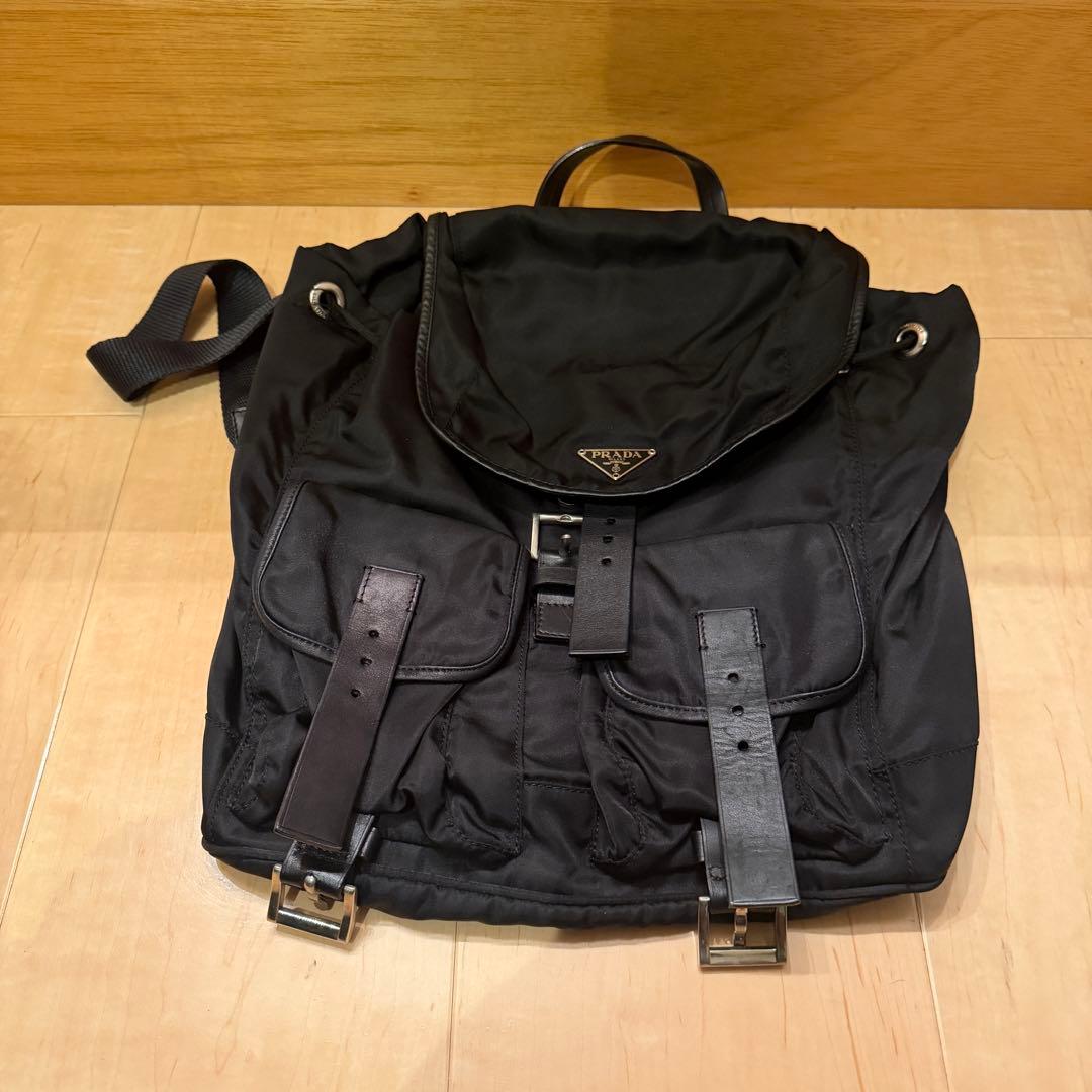 ブラック ナイロンリュック・バックパック　PRADA