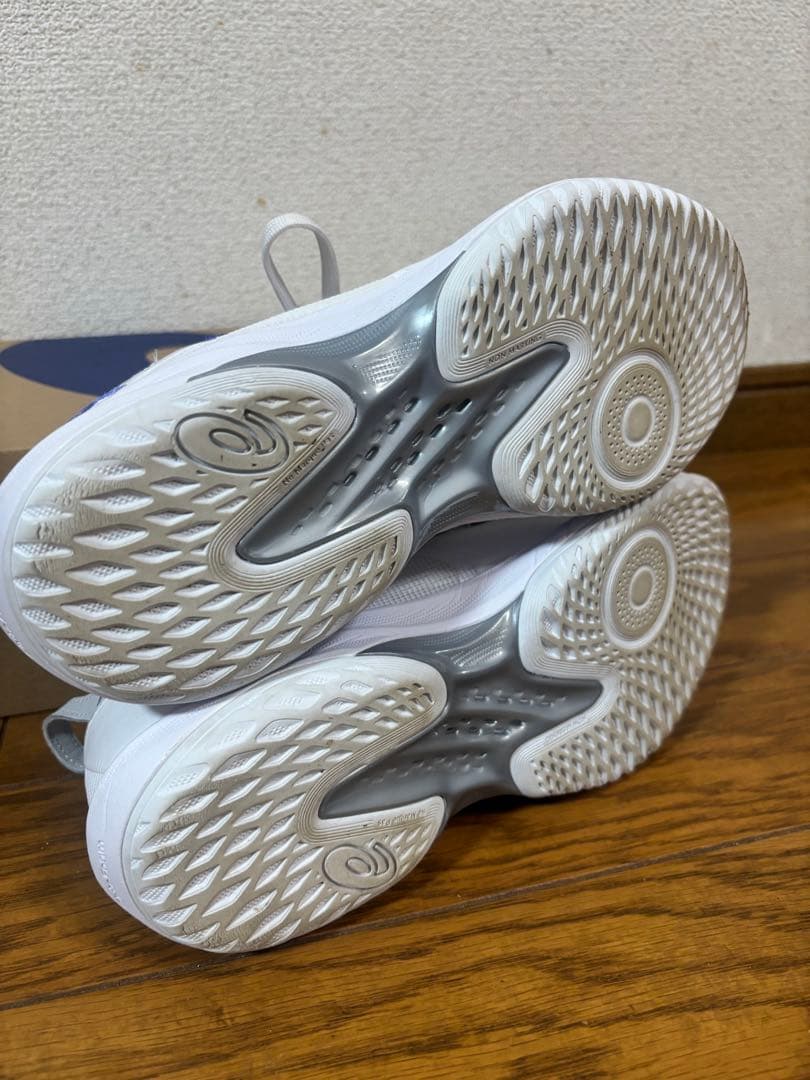 シューズ(女性用) asics GLIDE NOVA FF4