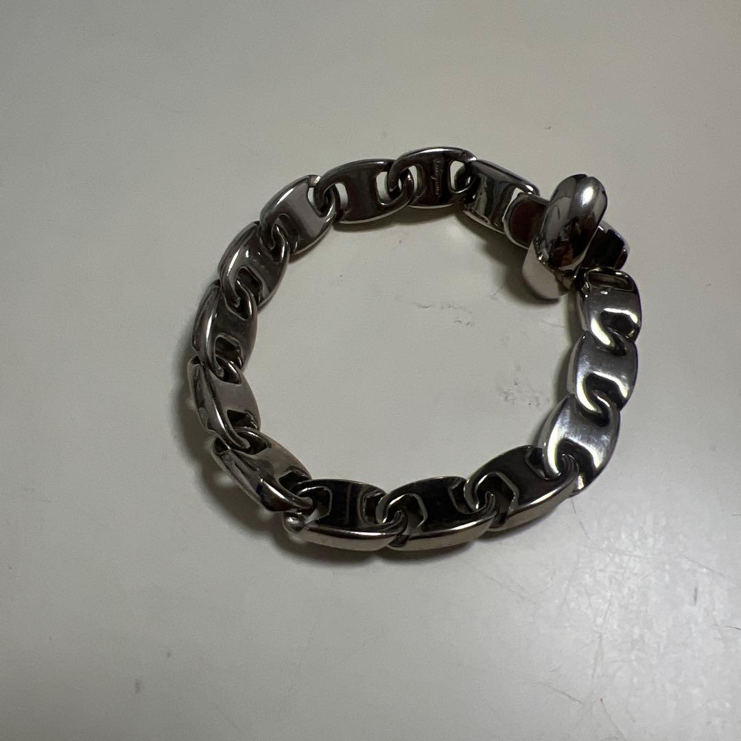 【YUuu】フェラガモ sv925チェーンブレスレット