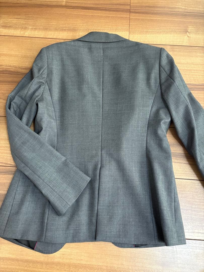 HILTON 洋服の青山　グレー無地パンツスーツ サイズ上11号下13号