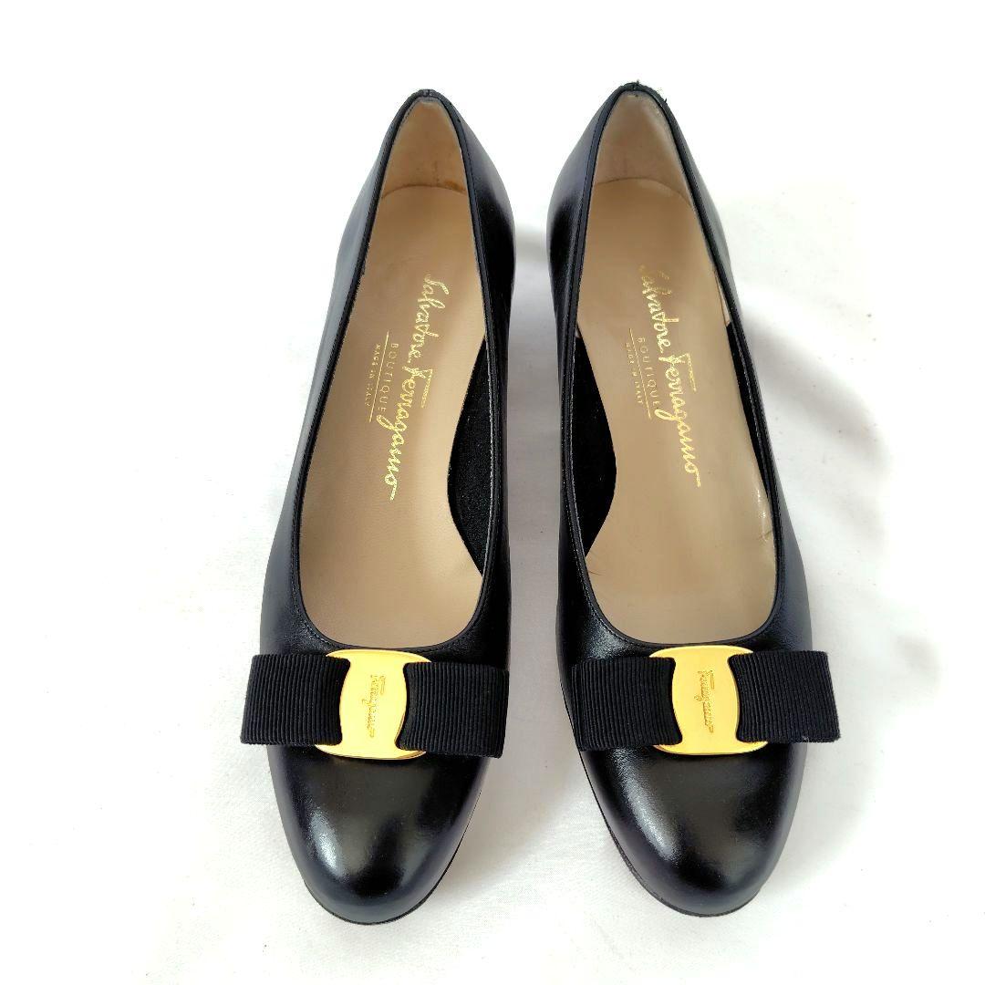 ✨️腕利き職人のリペア済✨️美品❤箱付【フェラガモ】 ヴァラ パンプス 黒6.5