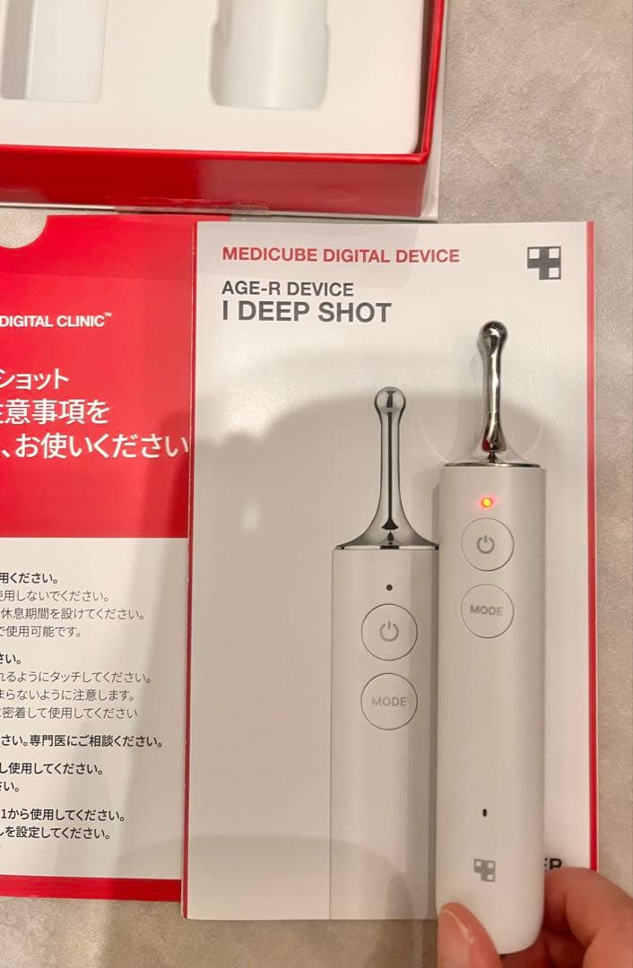 AGE-Rデバイス I DEEP SHOT 美顔器　medicube