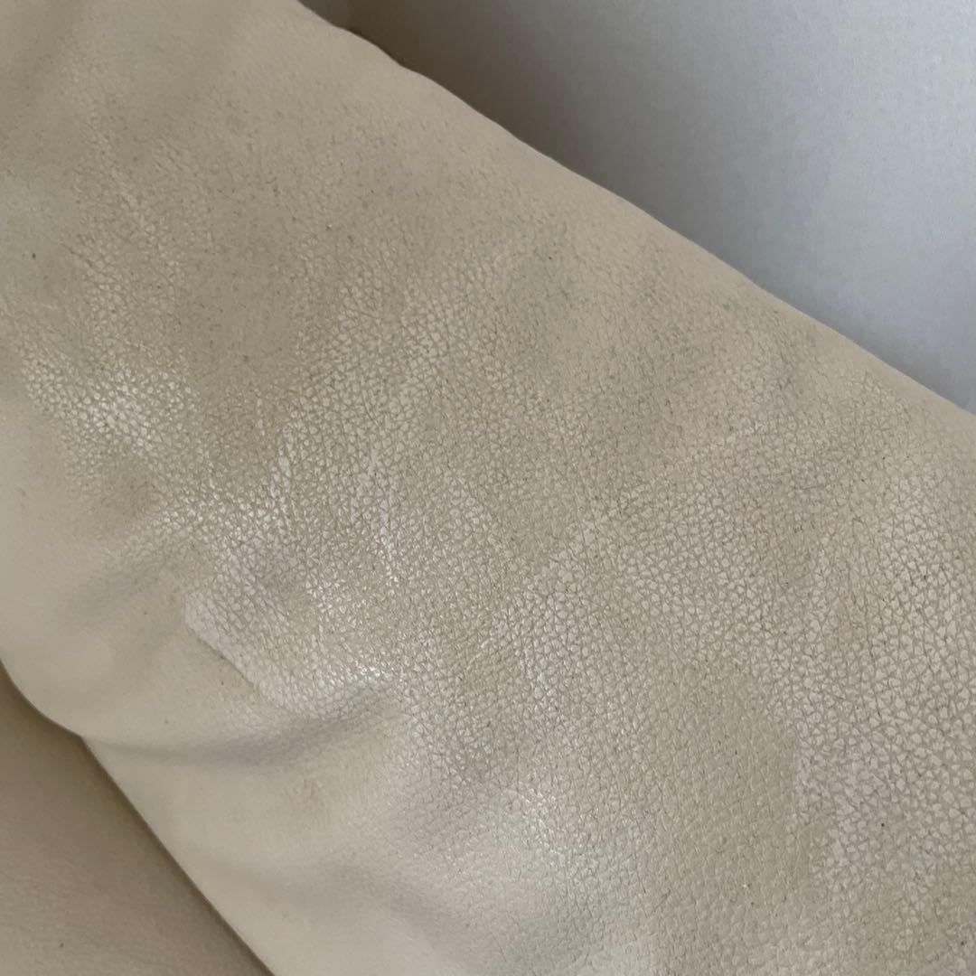 ✴️タイムセールお値下げ✴️2人掛けソファ　オフホワイト