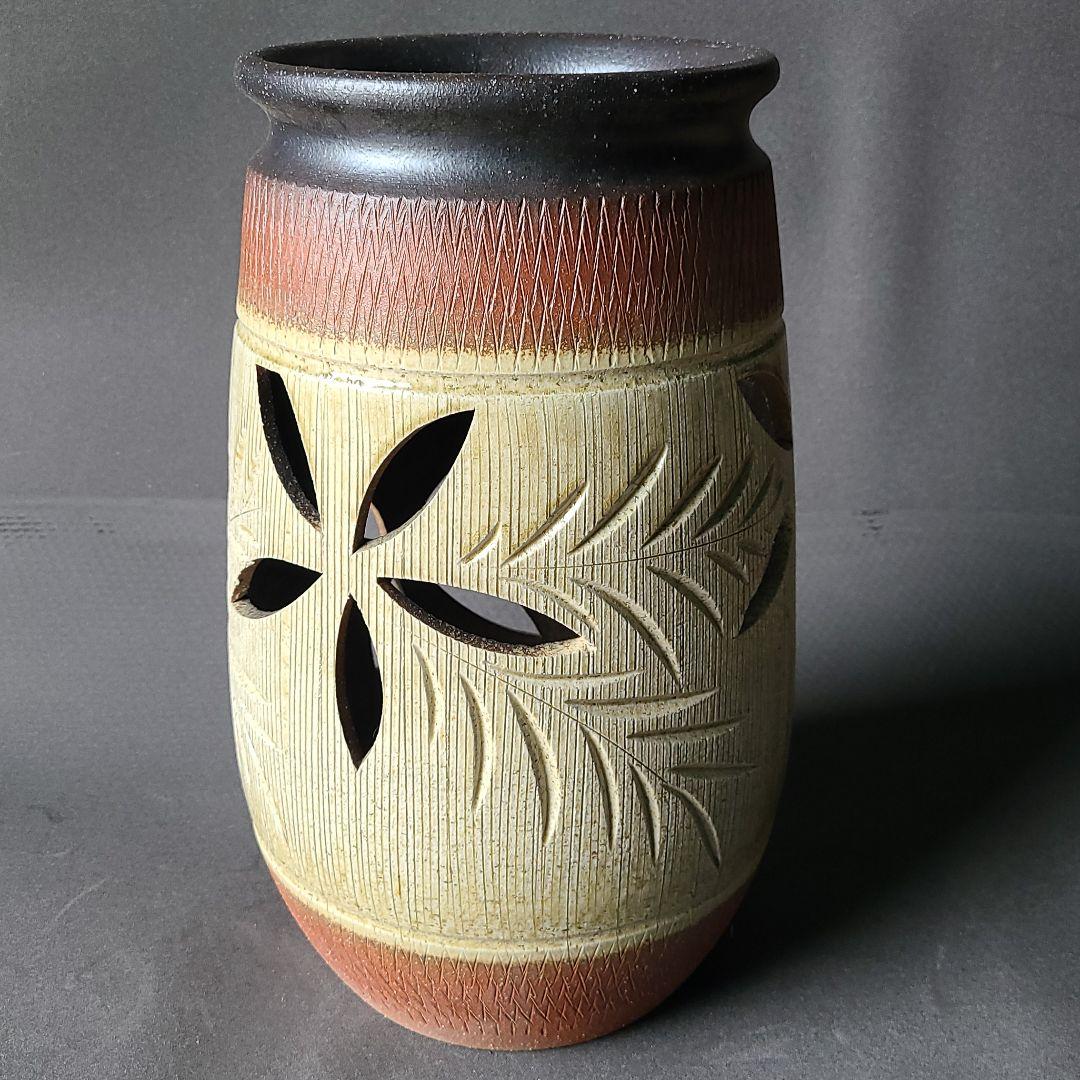 信楽焼傘立て  萌木透かし  高さ４８cm