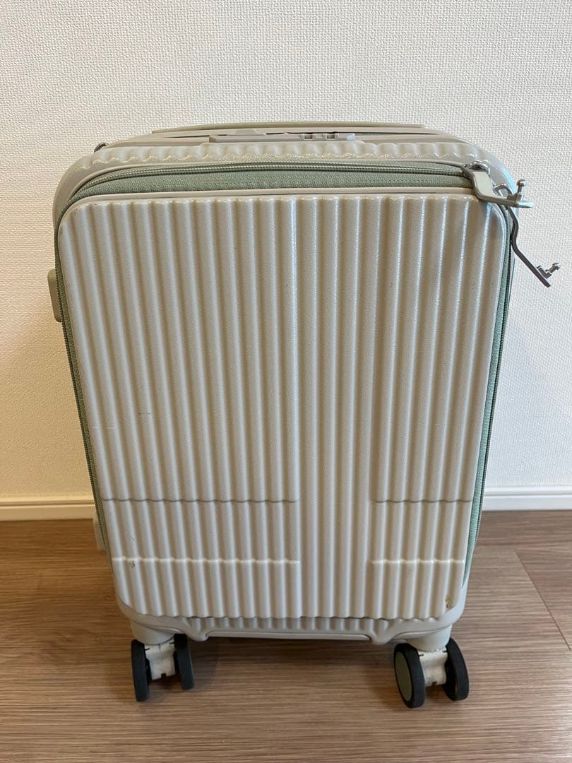 イノベーター　キャリーケース INV30 21L