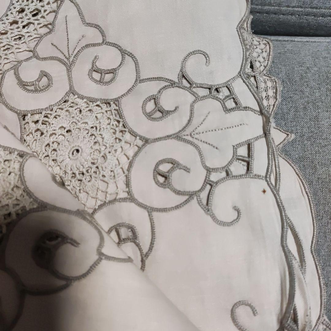 ⑪ テーブルクロス　ヴィンテージ　大判