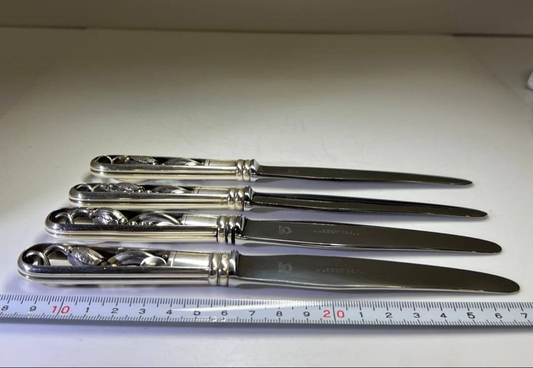 ジョージジェンセン最高級ブロッサムディナーナイフ4本　共袋327g 約19.5㎝