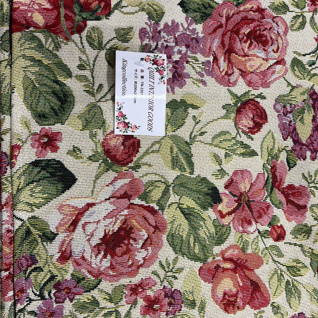 新品　ジャガード ローズ柄　花柄　ベッド　ソファ　こたつカバーなどマルチクロス