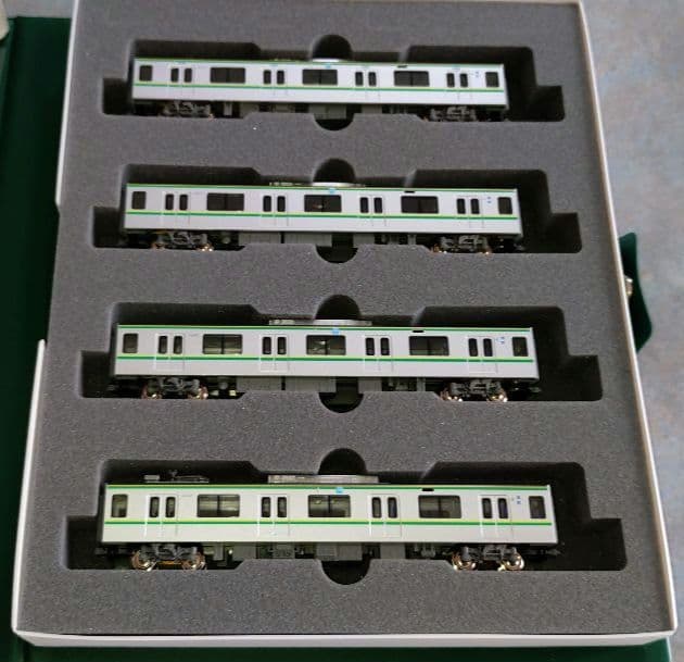 KATO 東京メトロ千代田線16000系(5次車) 基本+増結10両【特典付】