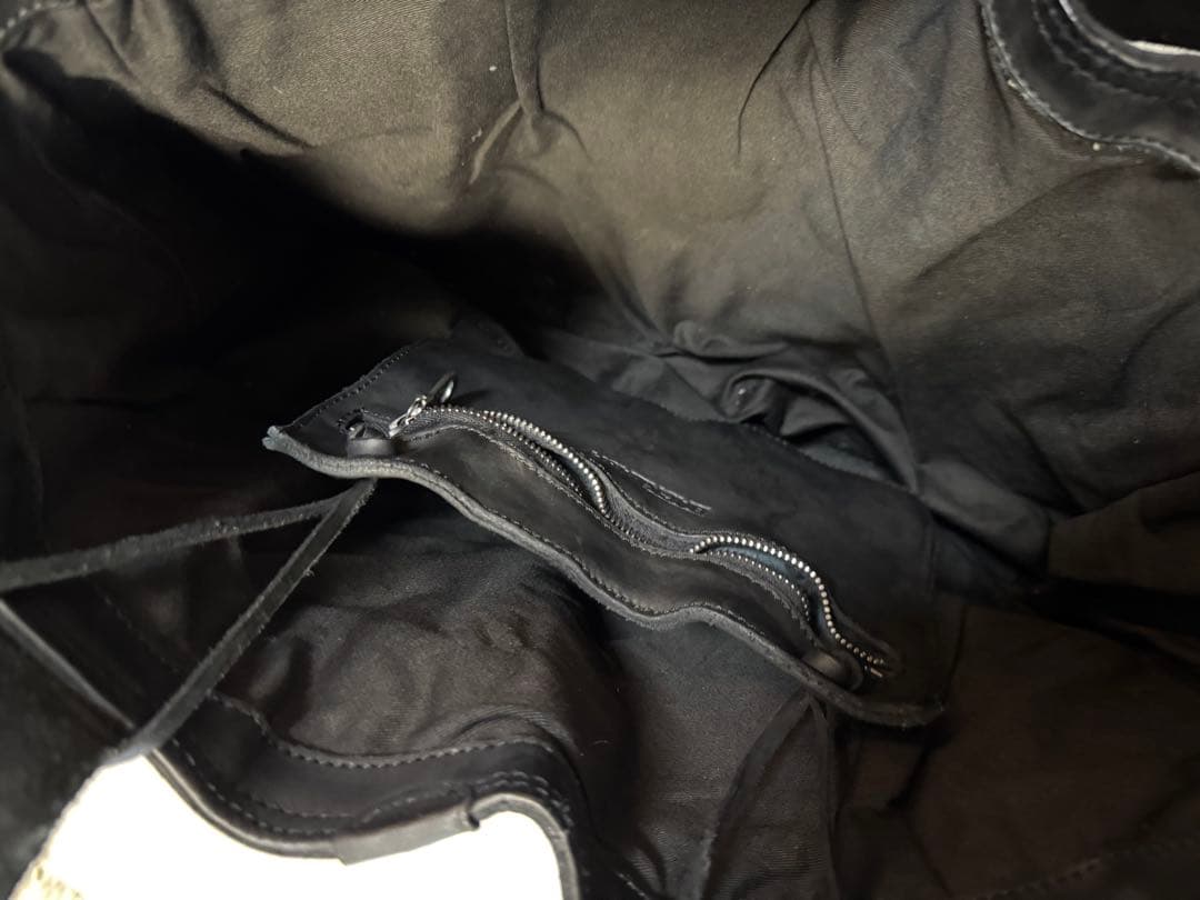 イサムカタヤマ バックラッシュ レザートートバッグ