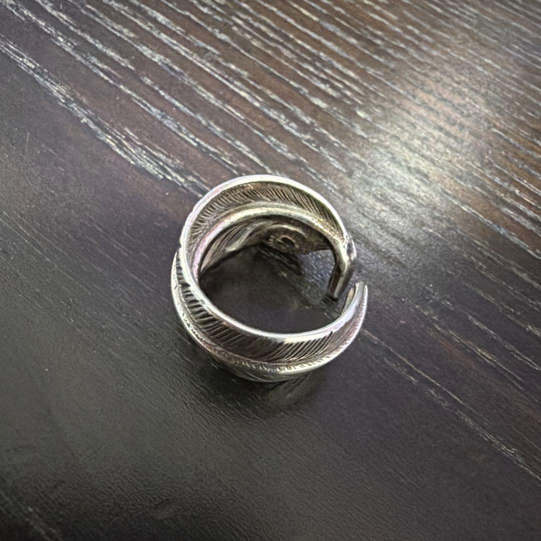 ウイングロックフェザーリング