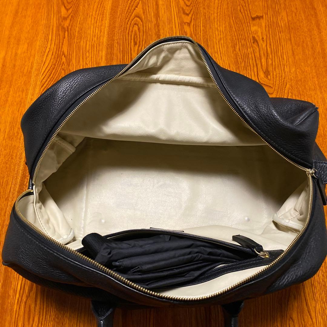 Giorgio Armani ブラックレザートートバッグ（ディアスキン）