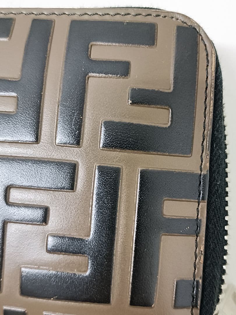 FENDI フェンディ ズッカ 長財布