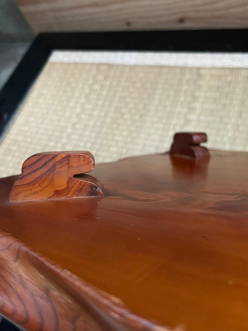 屋久杉　天然木 一枚板の装飾テーブル 脚付 花台 フラワースタンド