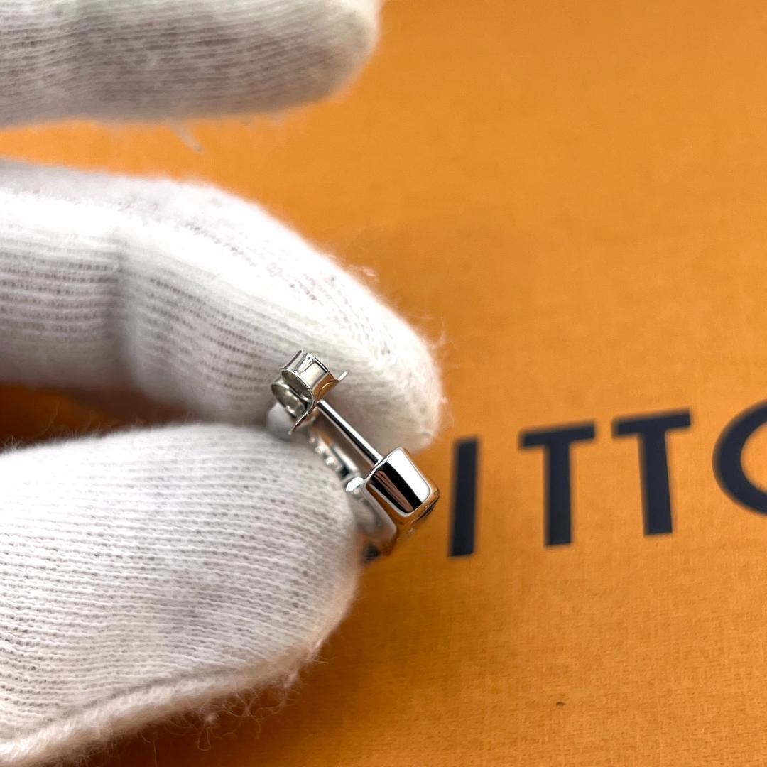 【極美品】ルイヴィトン ピアス モノグラム チェーン シルバー