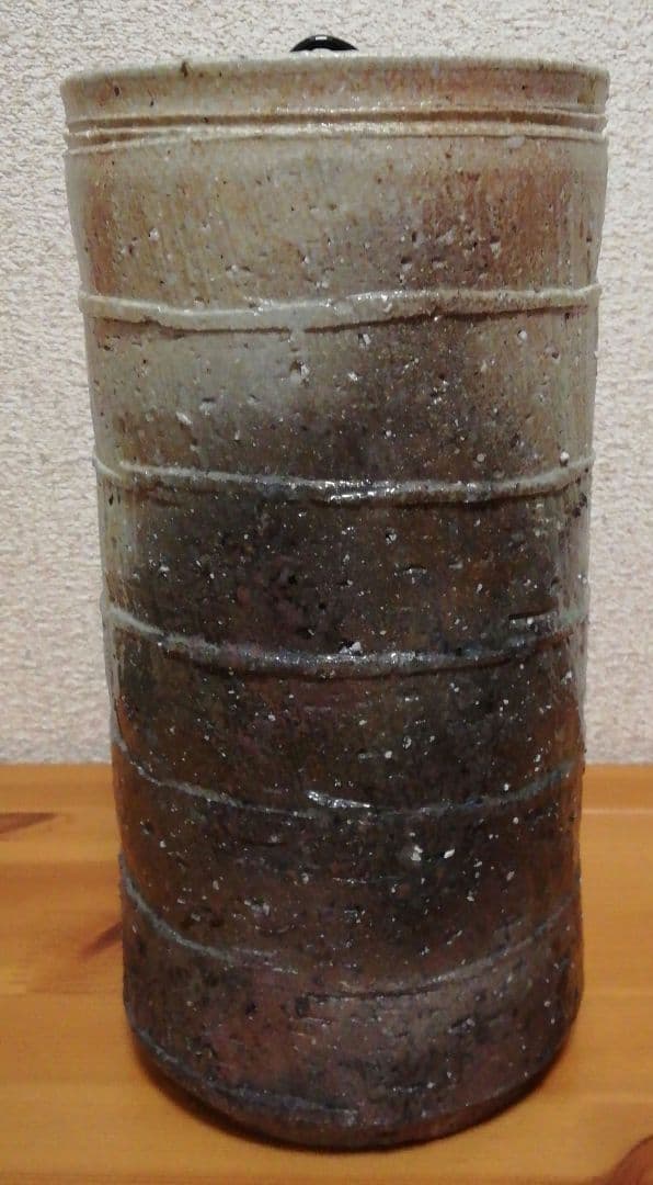 岩渕重哉作　酉酉窯　自然釉　水指　共箱　共布　茶道具