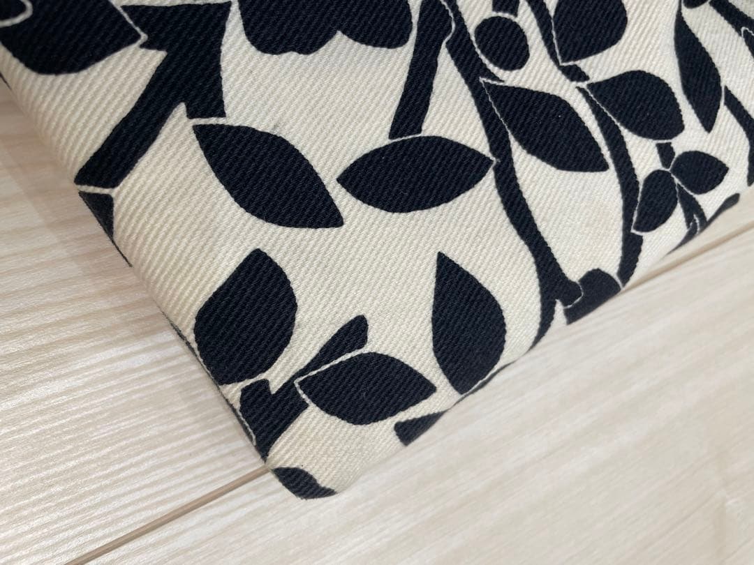 Saint Laurent フラワーパターン トートバッグ