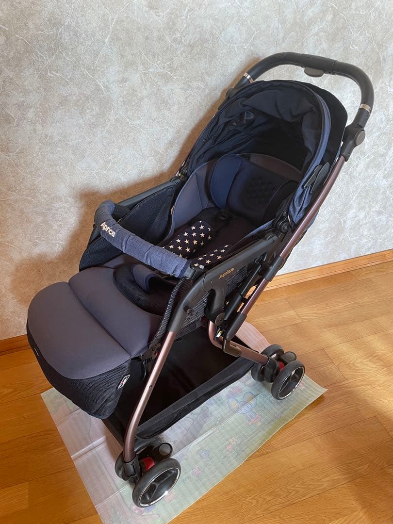 ⭐️アップリカ⭐️オプティアクッション⭐️プレミアム⭐️サファイアブルー⭐️