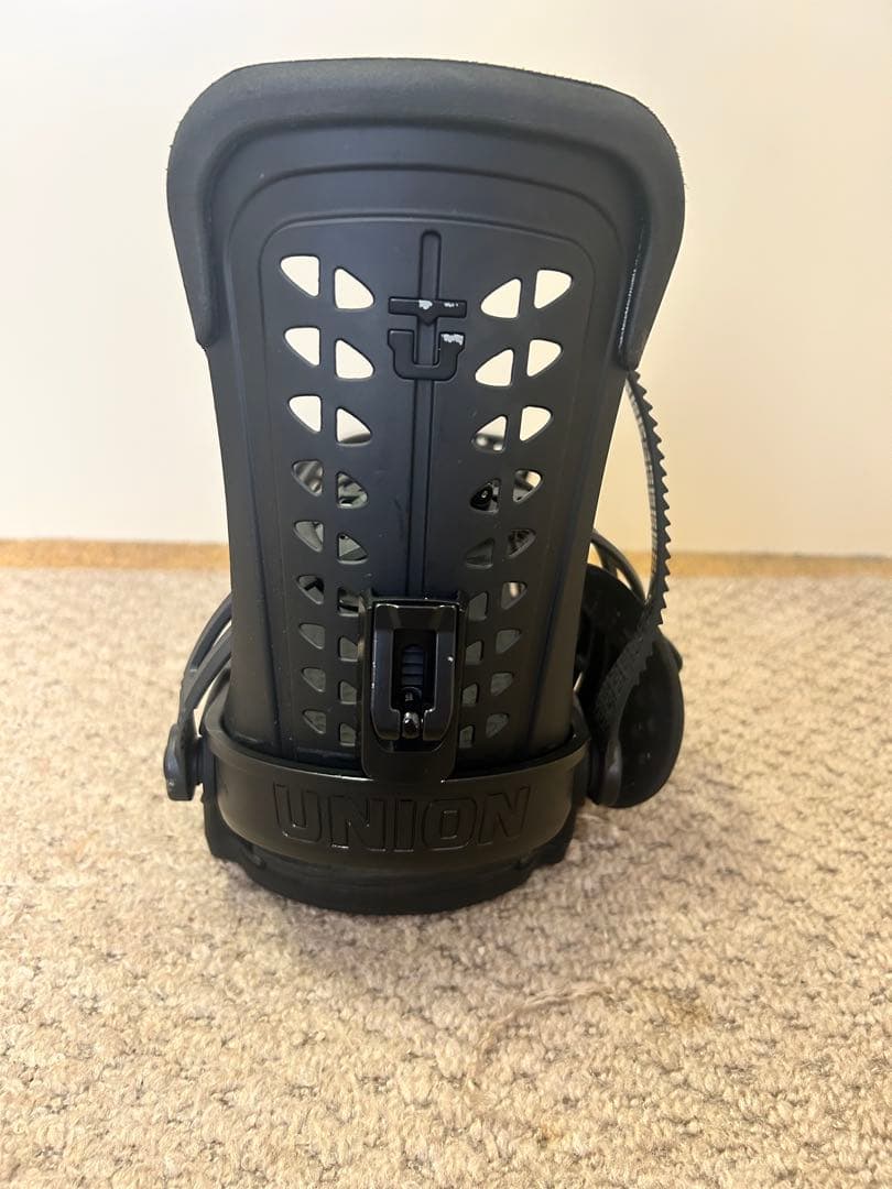 UNION スノーボードビンディング フォースsサイズ