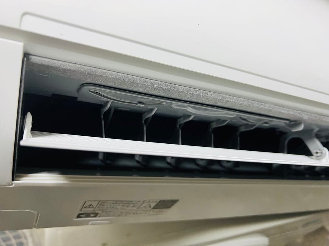 Daikin ルームエアコンAN22UESK-W　主に6-8畳　2017年製