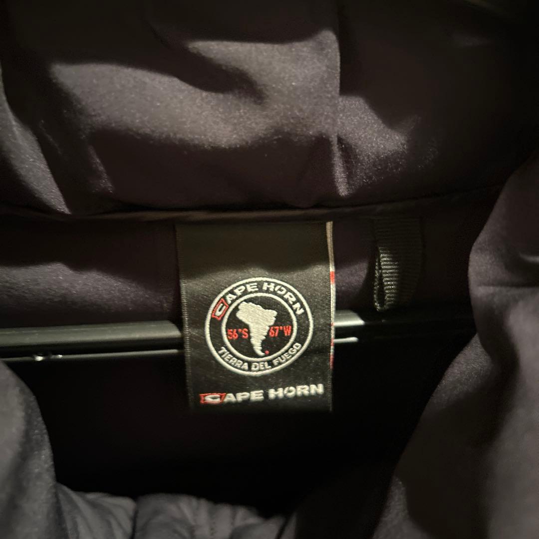 女性らしさが惹き立つ美シルエット CAPE HORN/SANTACRUZブラック