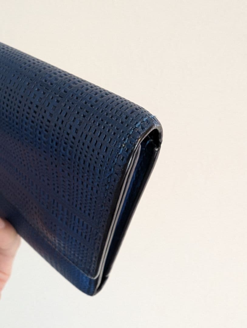 三つ折り財布　LOEWE