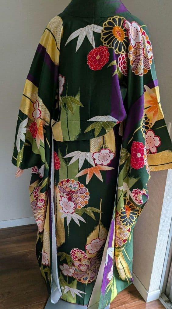 振袖　ほぼ未使用　金駒刺繍　トール　L寸