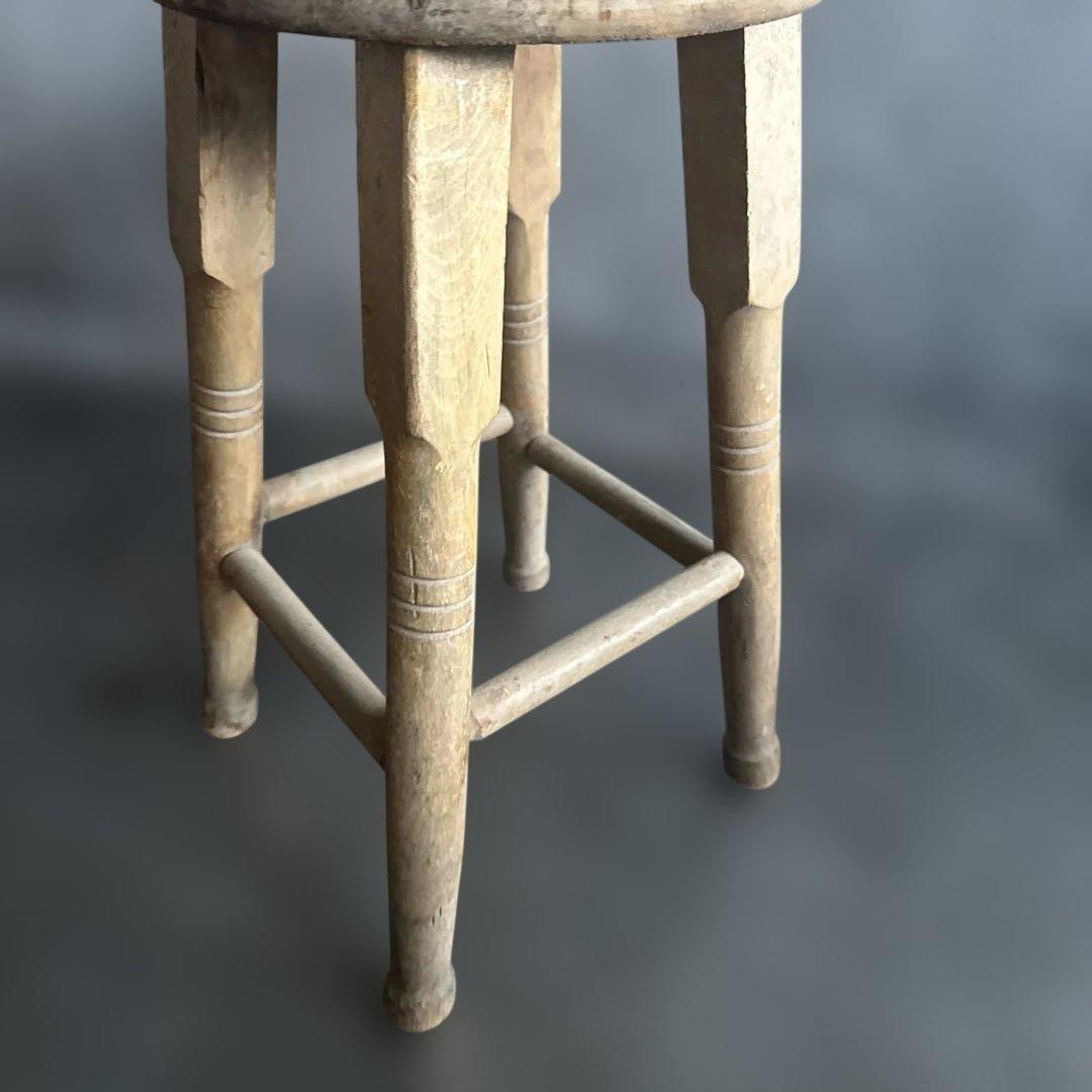 とても味のある木製スツール　ヴィンテージ