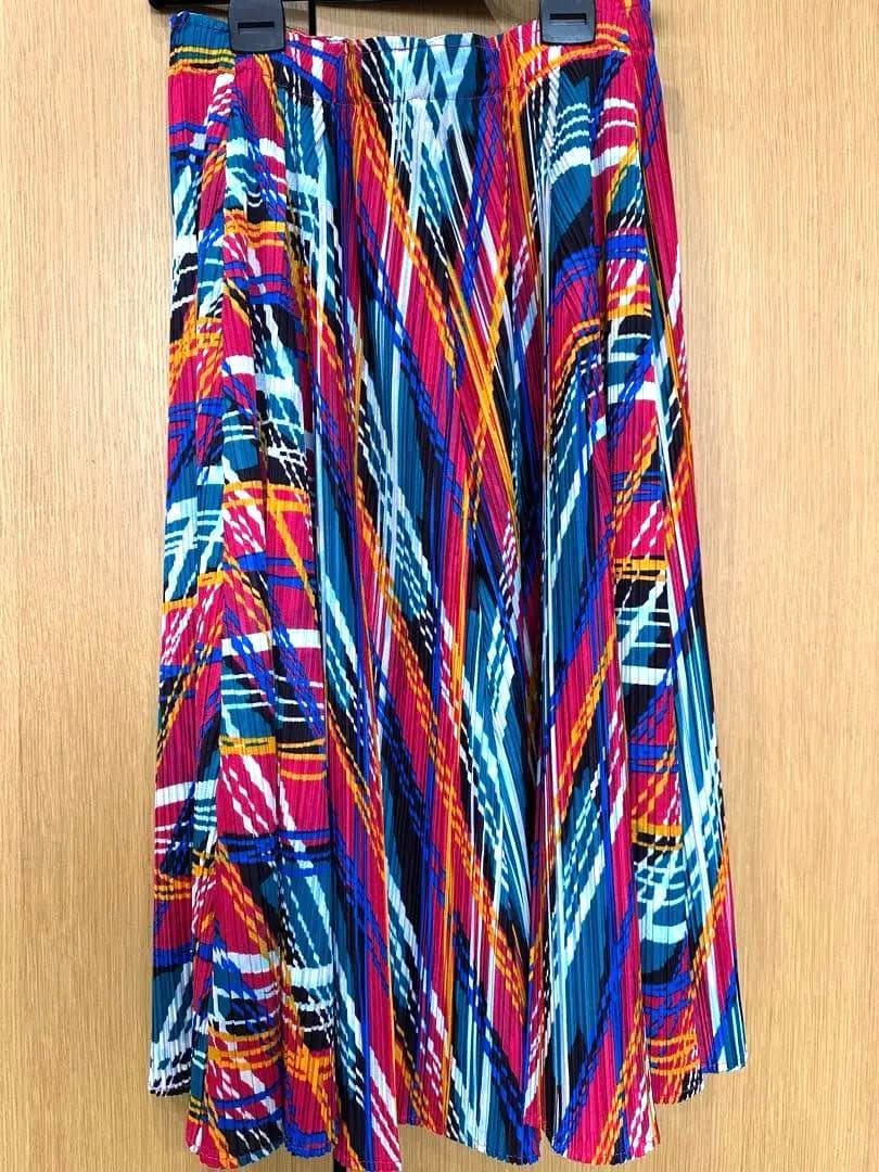 nana プリーツプリーズ イッセイミヤケ