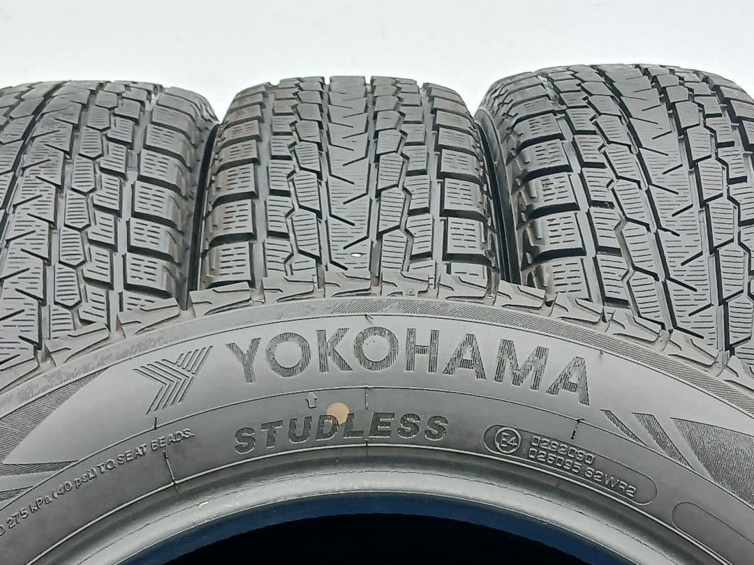 225/60R17　メーカーYOKOHAMA　製造年2019年　4本セット