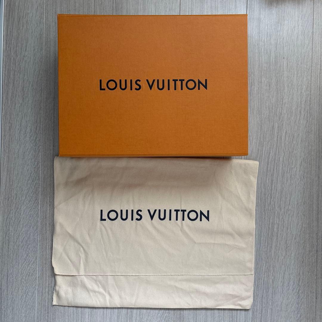 ルイヴィトン　タイガラマ アウトドア メッセンジャー　ショルダーバッグ