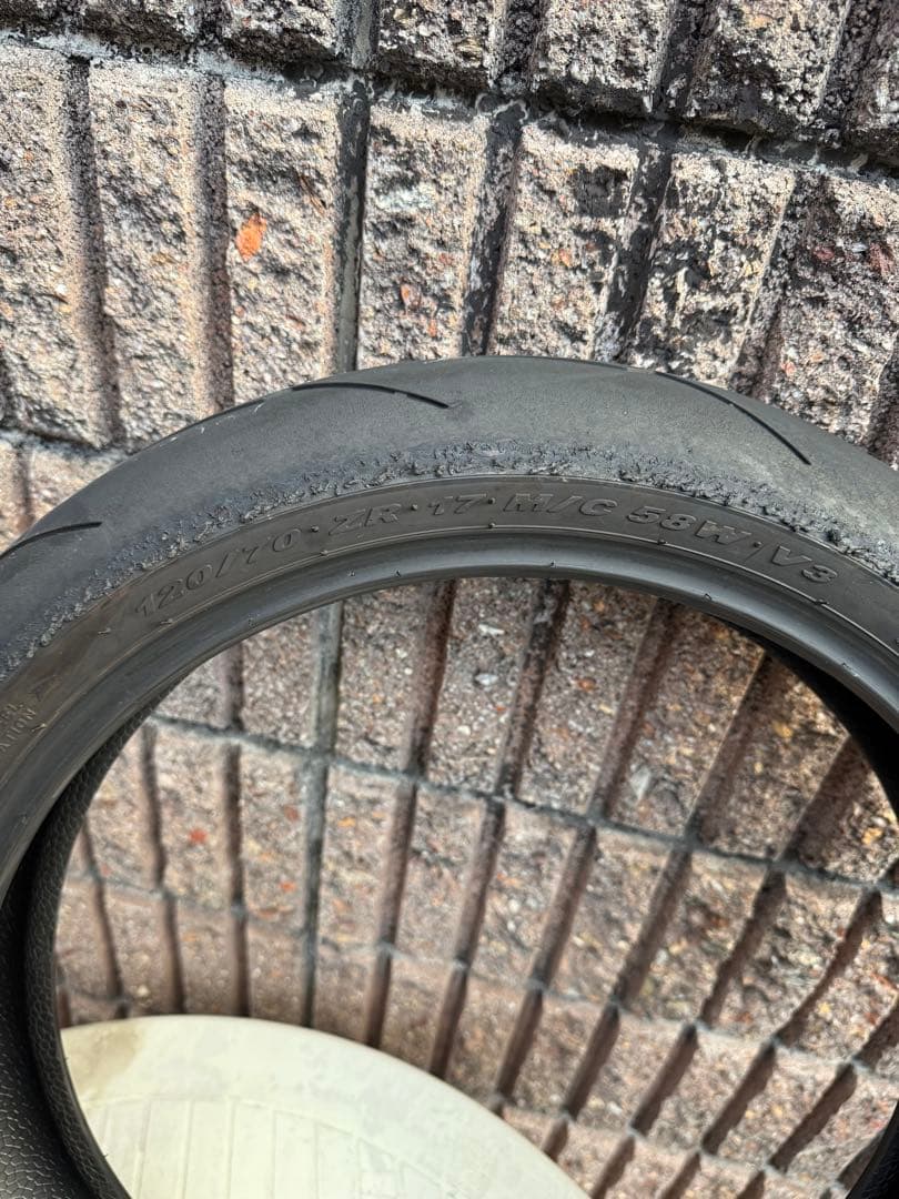 ことばです　ピレリ　ディアブロスーパーコルサV3 前SC2後SP