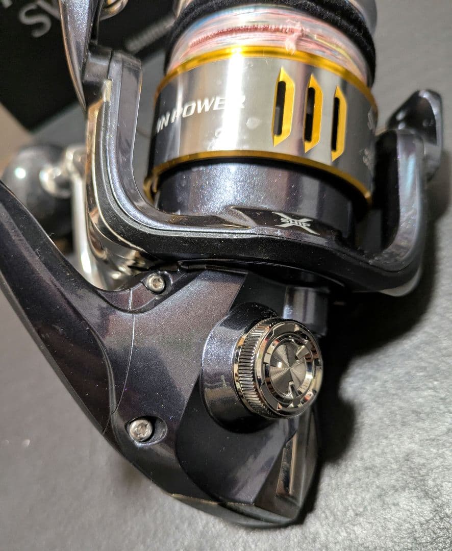 美品 シマノ 15ツインパワーSW 8000HG ショアジギ 青物 ヒラマサ