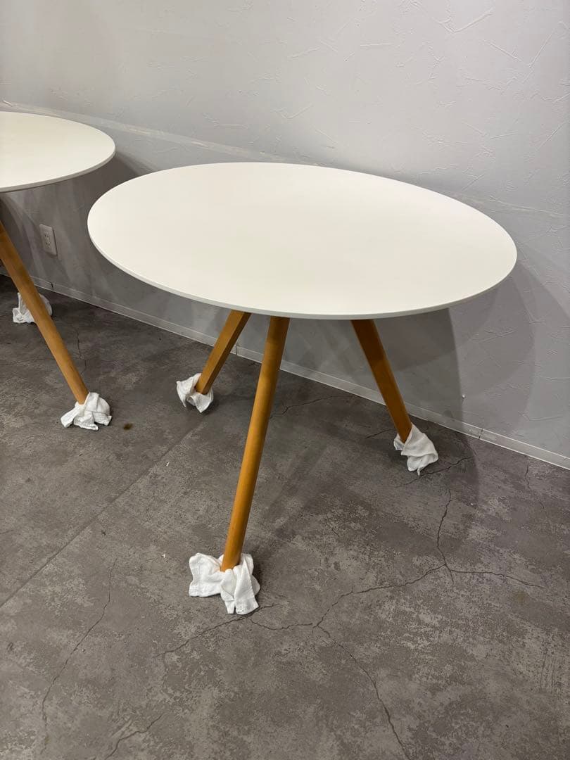 HAYに、似た円形 白 ダイニングテーブル 北欧風 韓国カフェテーブル 韓国女子