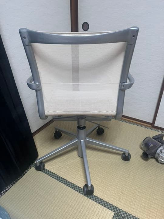 カッシーナ　Alias ローリングフレーム　　　デスクチェア