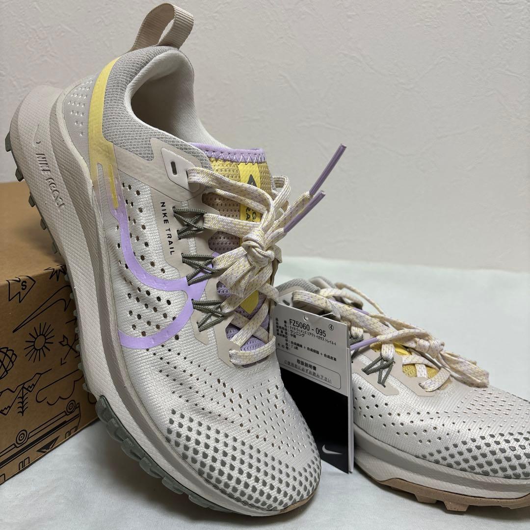 24.5cm 新品 ナイキ ペガサス トレイル 4 FZ5060-095 白